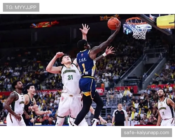 广东队萨姆纳空砍28分 外援与本土球员配合问题