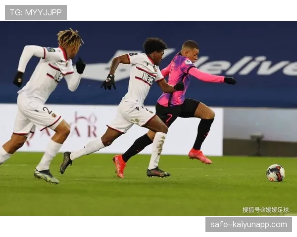 波鸿74失球降级区挣扎 施特格防守组织能力明显不足